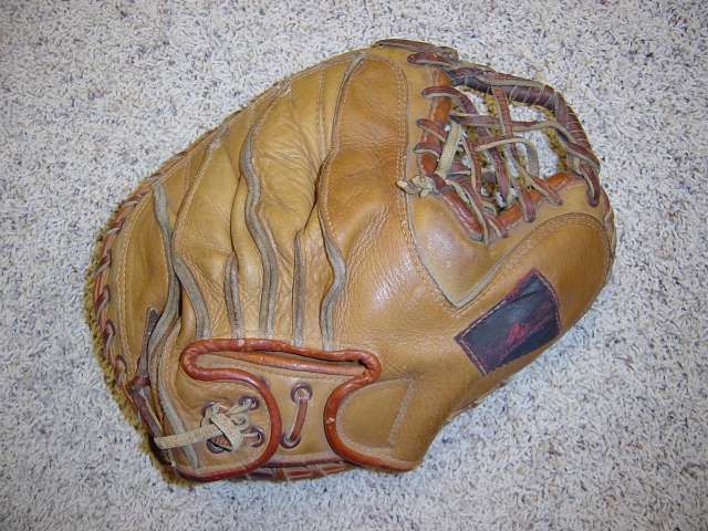 Sig Broskie Nokona J517 Back